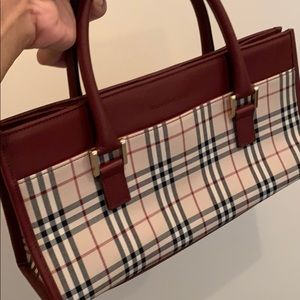 Burberry Handbag 👜